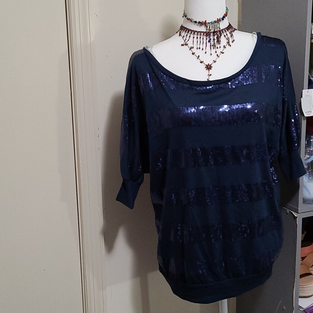 Sparkling color block shirt